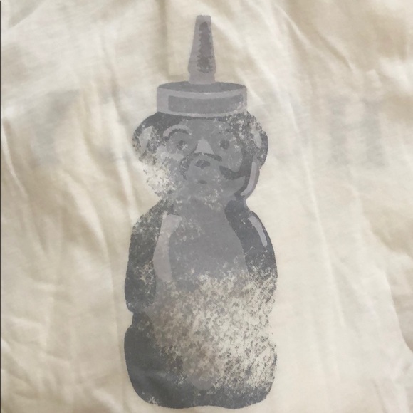 HONEY graphic Tee🚨PRICE FIRM🚨 - Picture 7 of 8